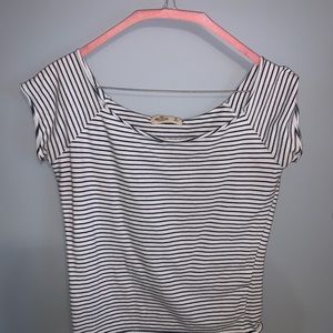 Off the shoulder stripped tshirt!!